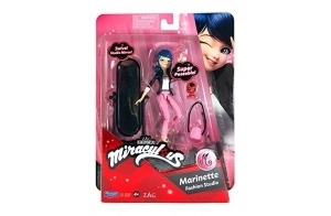 Bandai - Miraculous Ladybug - Mini-poupée - Marinette - Poupée articulée 12 cm et ses accessoires - P50402