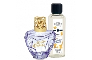 MAISON BERGER - Coffret Lampe Berger Lolita Lempicka - Avec Recharge Parfum, Prête à l'Emploi - Purifie et Parfume - Diffusion Fine, Homogène et Longue Durée (Parme)