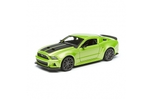 Maisto - 31506gr - Véhicule Miniature - Modèle À L'échelle - Ford Mustang Street Racer - 2014 - Echelle 1/24 - modèle aleatoire, Vert