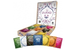 Pukka, Coffret Cadeau Femme et Homme, Assortiment de Thés et Infusions Biologiques, Emballage Recyclable, 45 Sachets, 9 Goûts Délicieux