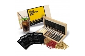 DIBYS Coffret d'Épices pour Rhum Mini | 12 Botanicals pour Coffret Rhum | Avec 4 Cartes de Recettes, Lexique des Épices & Coffret en Bois Élegant | Accessoires pour Faire son Rhum